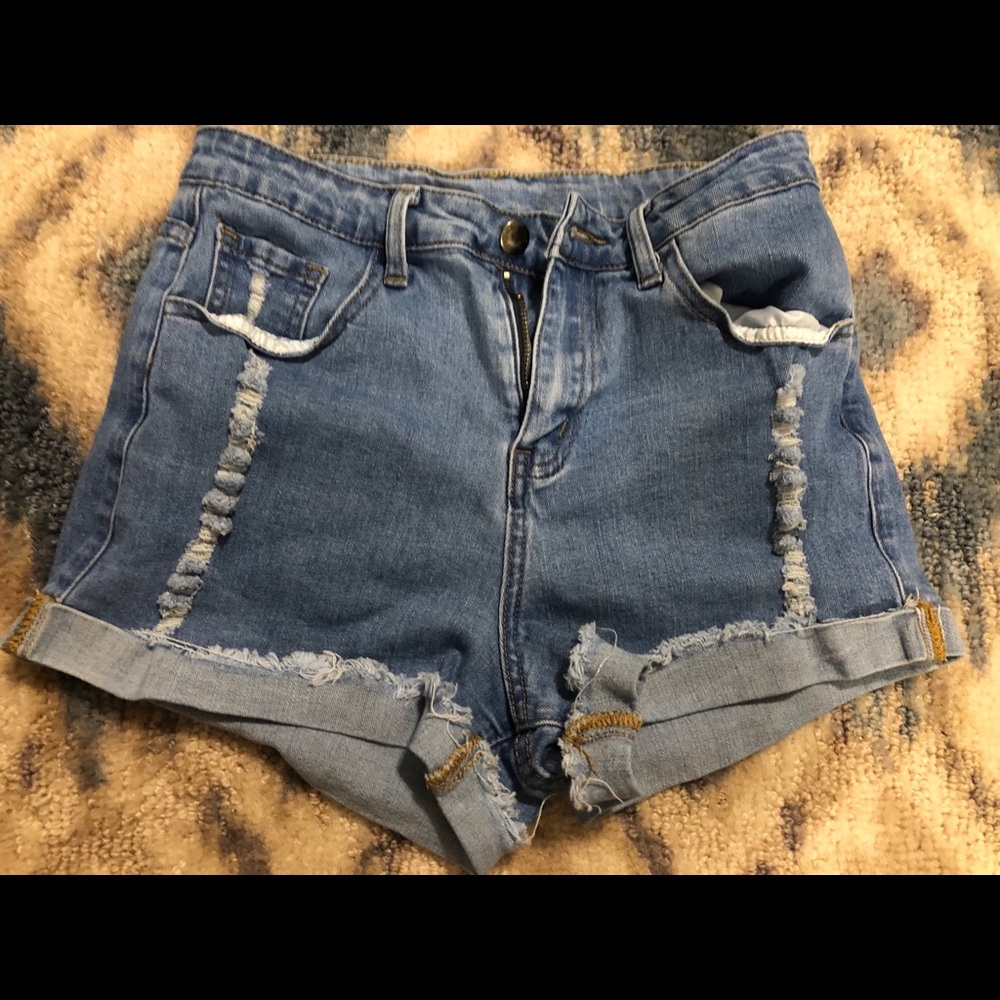 High wasted shorts